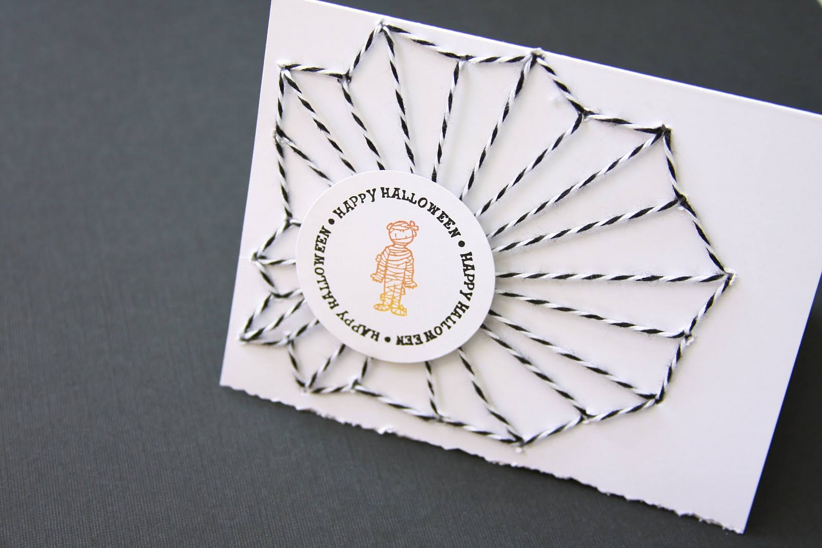 Baker's Twine Spiderweb Halloween Card | iloveitallwiithmonikawright.com Baker's Twine Spiderweb Halloween Card | iloveitallwiithmonikawright.com